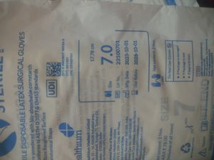 Pack Of 10 Surgical Gloves Medicated