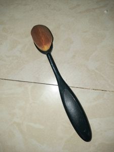 Foundation Brush