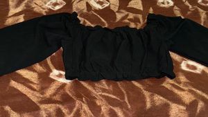 Solid Pattern Off Shoulder Black Crop Top