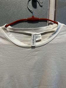 H&amp;M White Crop Tshirt 💕