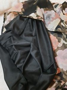 SERA BRANDED BLACK-PEACH FLORAL PRINTED DRESS