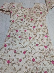Floral Embroidered Kurta