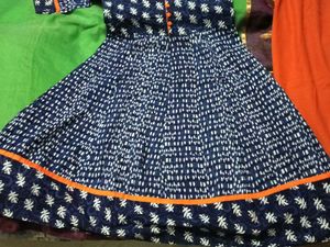 GentlyUsed Blue &amp; White Printed AnarkaliKurti+Chud