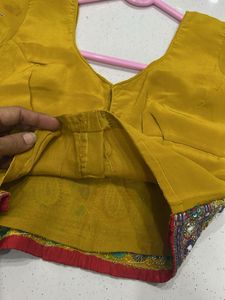 Embroidered Blouse 👚