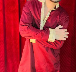 Men Maroon Kurt