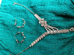 Rhinestone Necklace & Earring Set