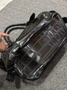 Y2k Black Croc-Embossed Leather Handbag