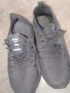 Black Sport Fashion Sneakers