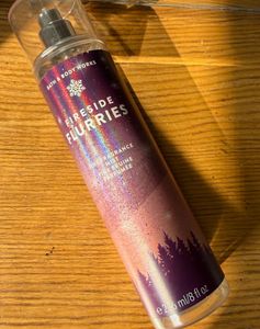 Bath & Body Works Fireside Flurries Mist sample.
