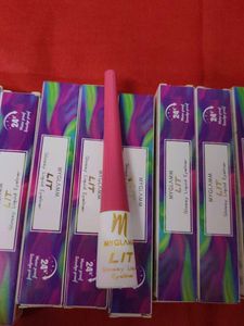 MyGlamm LIT Liquid Eyeliner Pink
