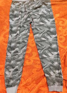 NOBERO Men Abstract Pant