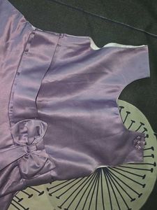 Girl&#39;s Lilac Satin Party Dress