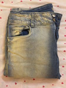 Light Wash Skinny Jeans