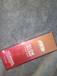 Strobe Cream