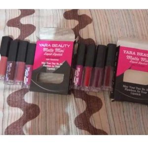 Dual Pack Of Lipsticks