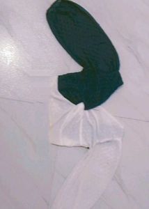 Two-Tone Trendy Crop Top..