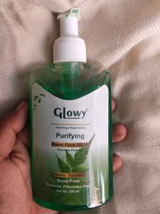 Glowy Purifying Neem Face Wash