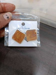 Golden Brown 🟤 Earrings