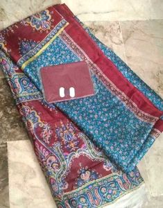 2floral silk decent saree with fall