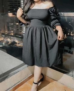 Elegant Black Long Sleeve Dress