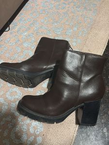 Ankle Length Everyday boots In The Best Condition