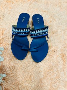 Boho Chic Navy &amp; White Toe Ring Sandals