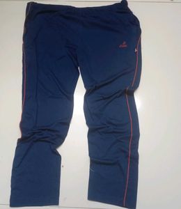 Contains mixture of brand t shirts