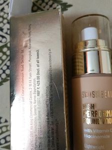 Niacinamide Foundation