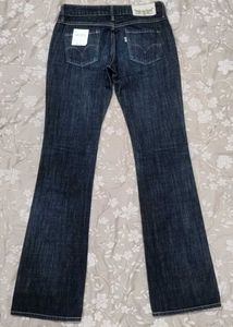 Levi&#39;s Dark Wash Premium Jeans