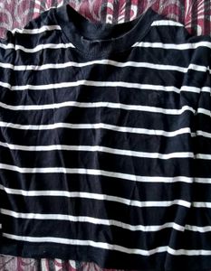 Striped Black Cropped T-Shirt
