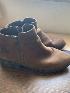 woman boots