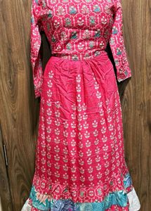 Elegant Pink Ethnic Gown