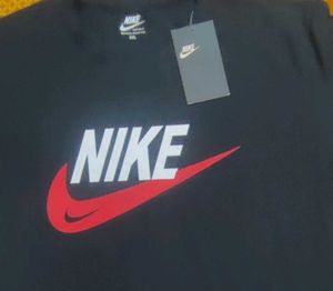 Nike Graphic Tee,New With Tag