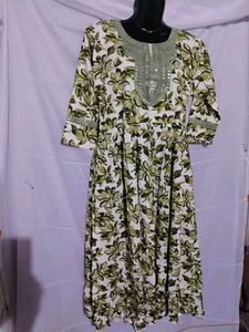 Floral Print Kurta With Belt