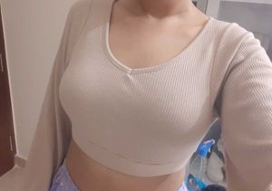 stylish Full Sleeve crop top