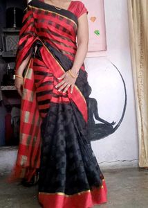 Red & Black Checkered Cotton Saree❤️