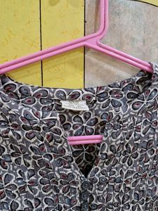 Grey Floral Pattern Kurti