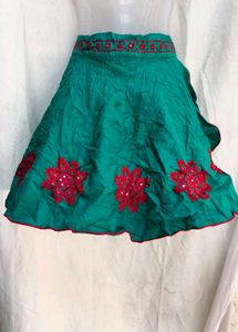 Ethnic waist  - Green with Red Details