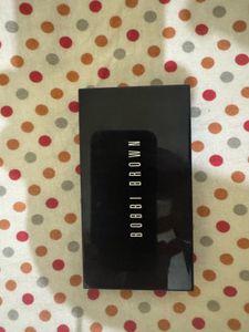 Bobbi Brown Compact