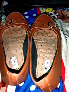 The Charm of Bellies and Ballerinas