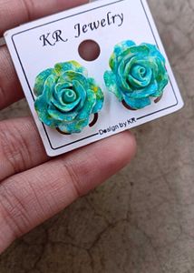 Two Classy Stud Earrings For Girls And Women