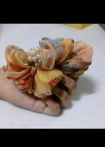 A Very Nice Beads Scrunchies