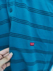 XL Levi&#39;s T-shirt For Men