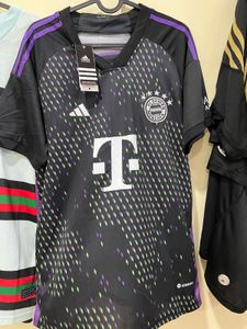 Bayern 2023 third Kane world map edition jersey