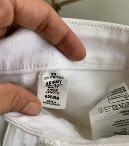 H&amp;M White Jeans Unused