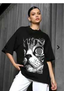 Shein Oversized Cat Graphic T-shirt