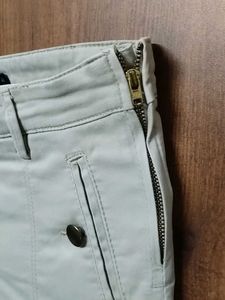 Women Slim Cropped Chinos - Creame Colos