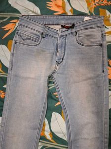 Light Wash Slim Fit Jeans