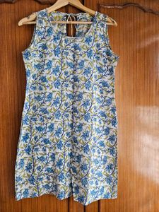 Gulab Chand Sleeveless Kurti