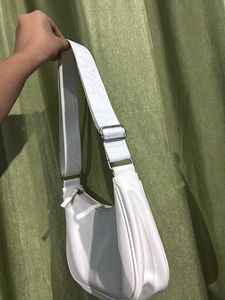 White Shoulder Bag🫧🌷✨